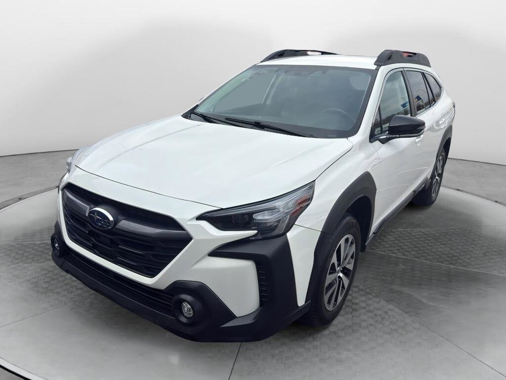 Used 2024 Subaru Outback Premium SUV