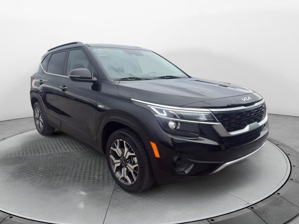 Used 2022 Kia Seltos EX SUV