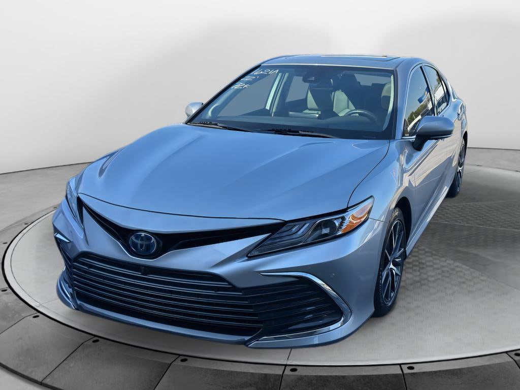 Used 2022 Toyota Camry Hybrid XLE Sedan