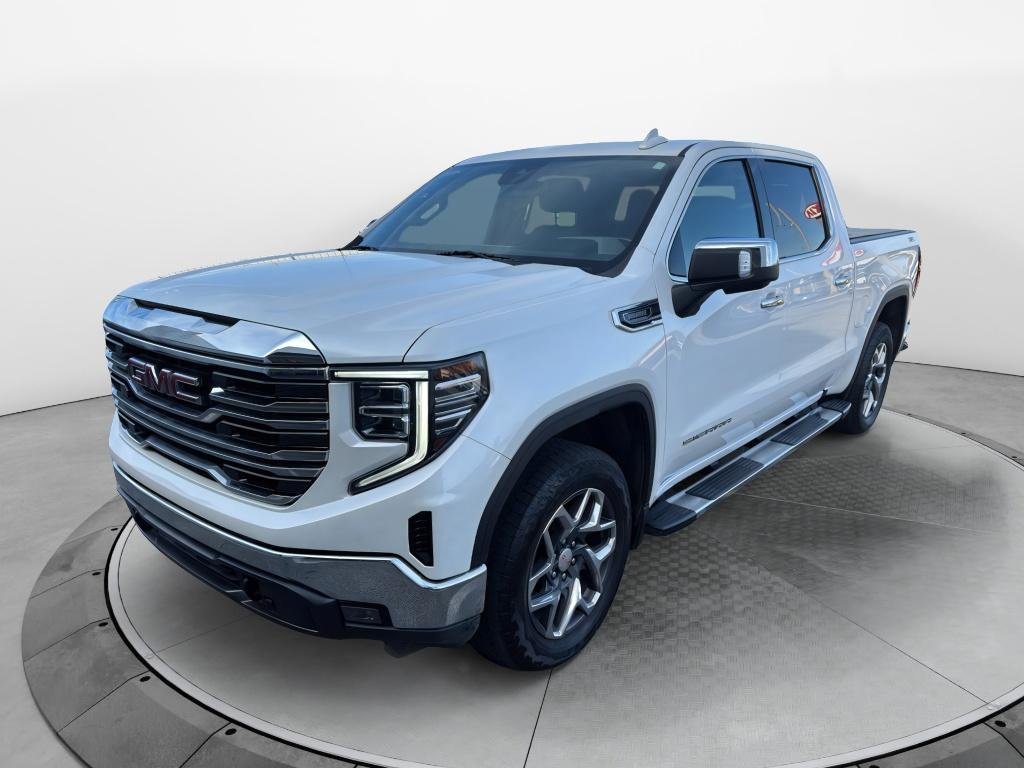 2023 GMC Sierra 4WD Crew Cab Short Box SLT's photo