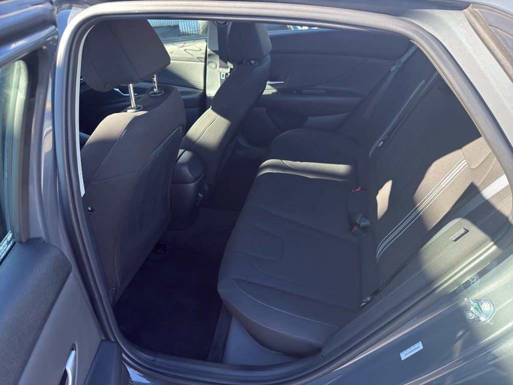 2025 Hyundai Elantra SEL - Photo 14