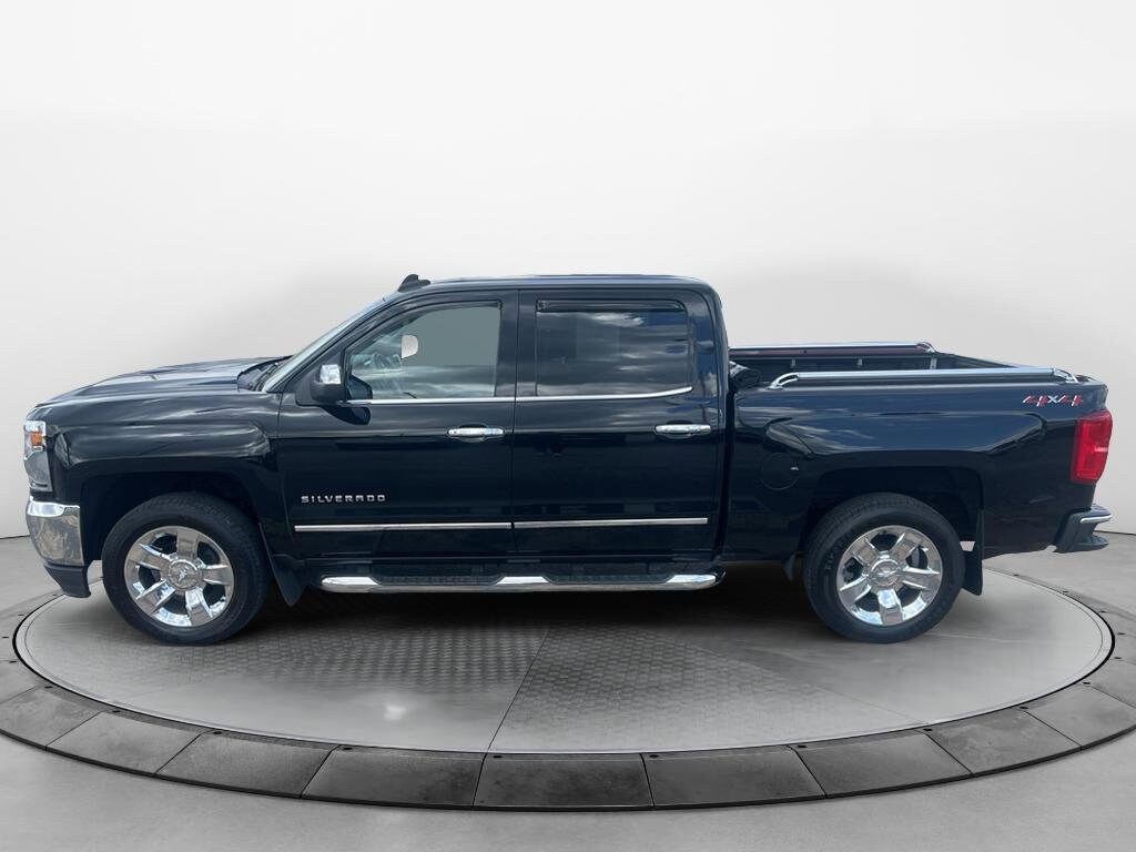 2018 Chevrolet Silverado 1500 LTZ photo 2