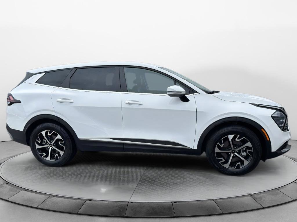 Used 2024 Kia Sportage EX SUV