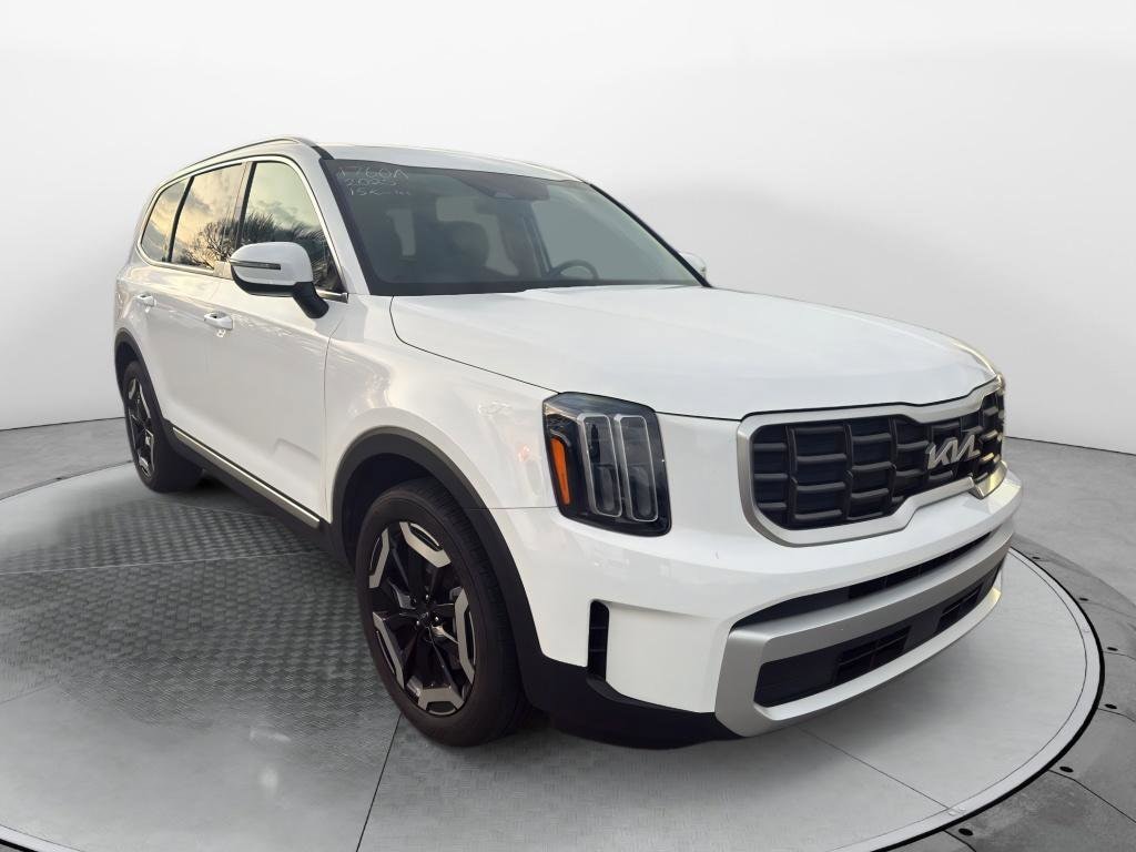 2025 Kia Telluride S's photo