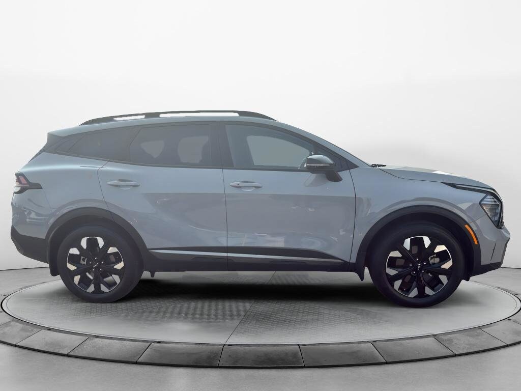 2024 Kia Sportage X-Line photo 2
