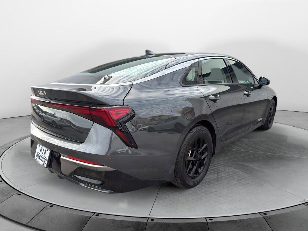 2025 Kia K5 LXS photo 3