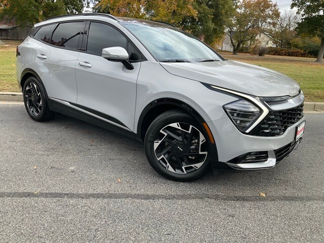 2023 Kia Sportage photo 2