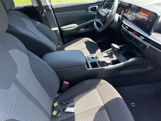 2026 Kia Sorento LX - Photo 27