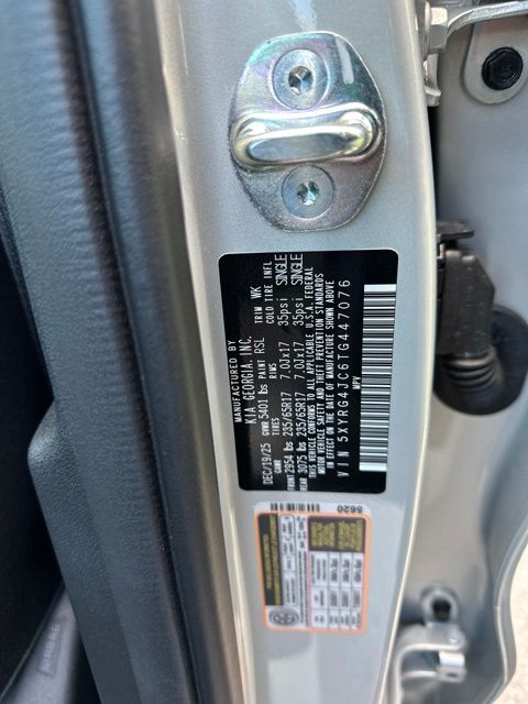 2026 Kia Sorento LX - Photo 30