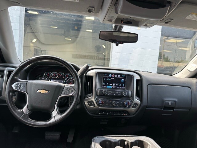 2017 Chevrolet Silverado 1500 photo 3