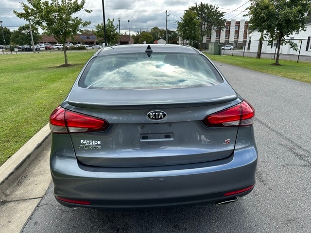 2018 Kia Forte S photo 14