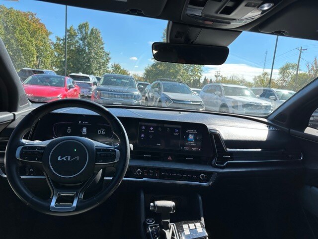 2024 Kia Sportage X-Line photo 2