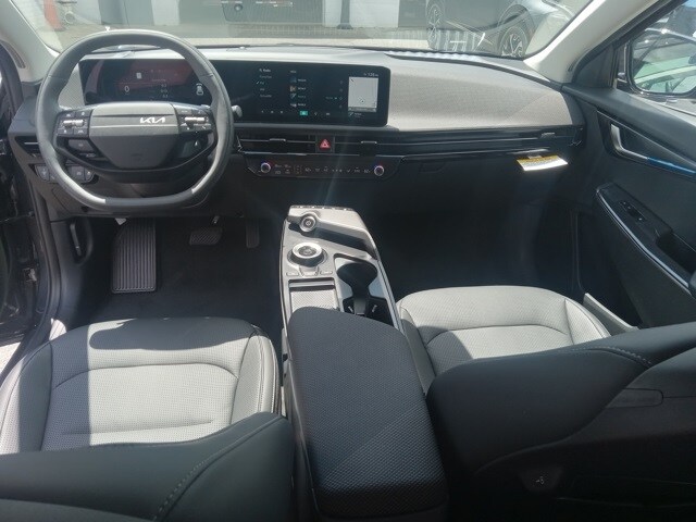 2025 Kia EV6 Wind photo 3