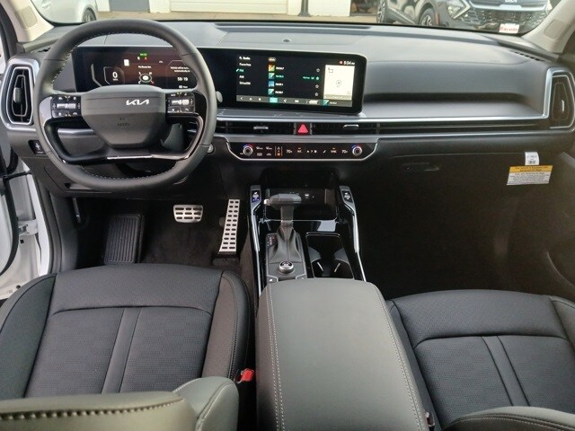 2026 Kia Sorento EX photo 3