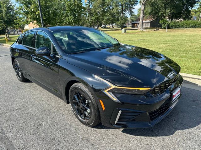 2026 Kia K5 LXS - Photo 8