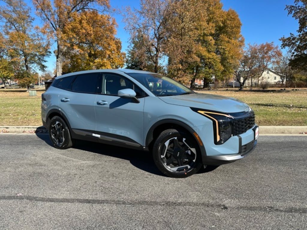 New 2026 Kia Sportage Hybrid S SUV