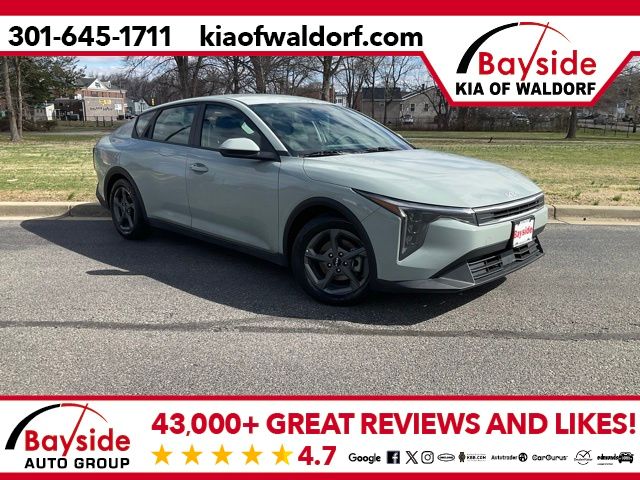 2025 Kia K4 LXS