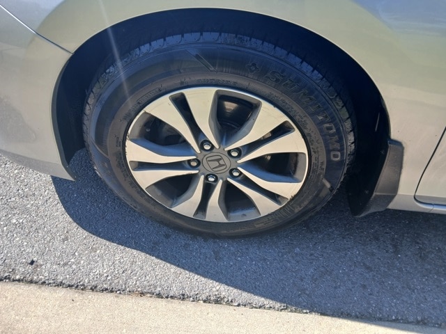 2013 Honda Accord LX photo 34