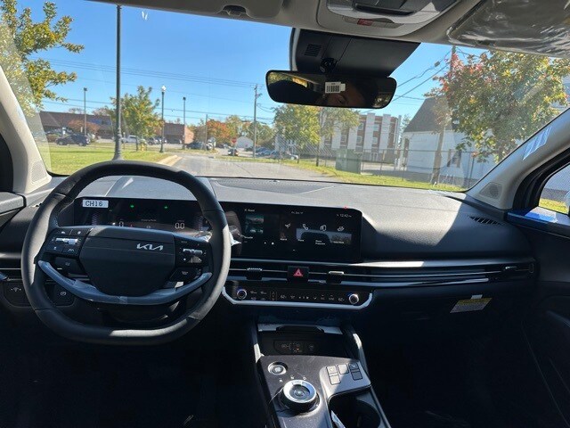 2026 Kia Sportage Hybrid S photo 3