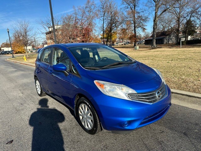 2015 Nissan Versa Note SV photo 3