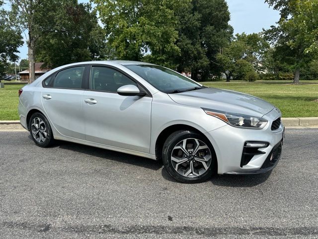 Used 2021 Kia Forte LXS with VIN 3KPF24AD2ME284533 for sale in Waldorf, MD