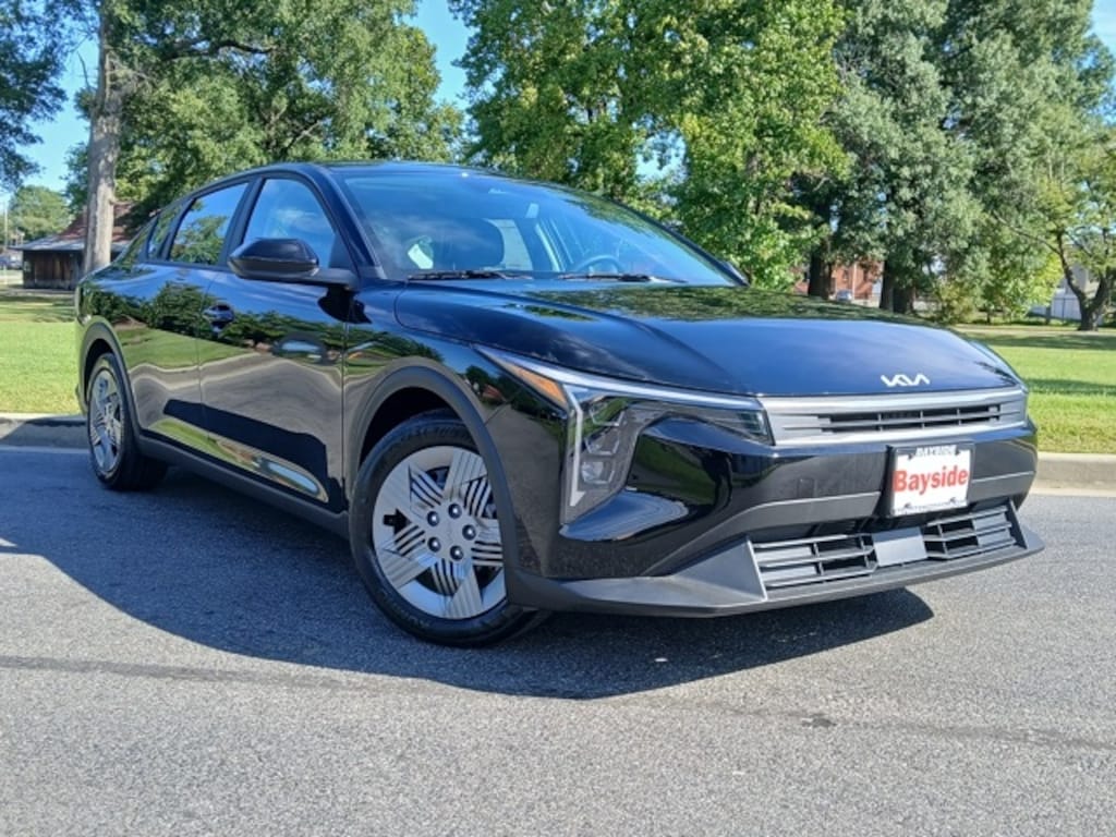 New 2025 Kia K4 LX Sedan
