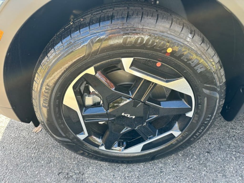 New 2026 Kia Sportage Hybrid S SUV