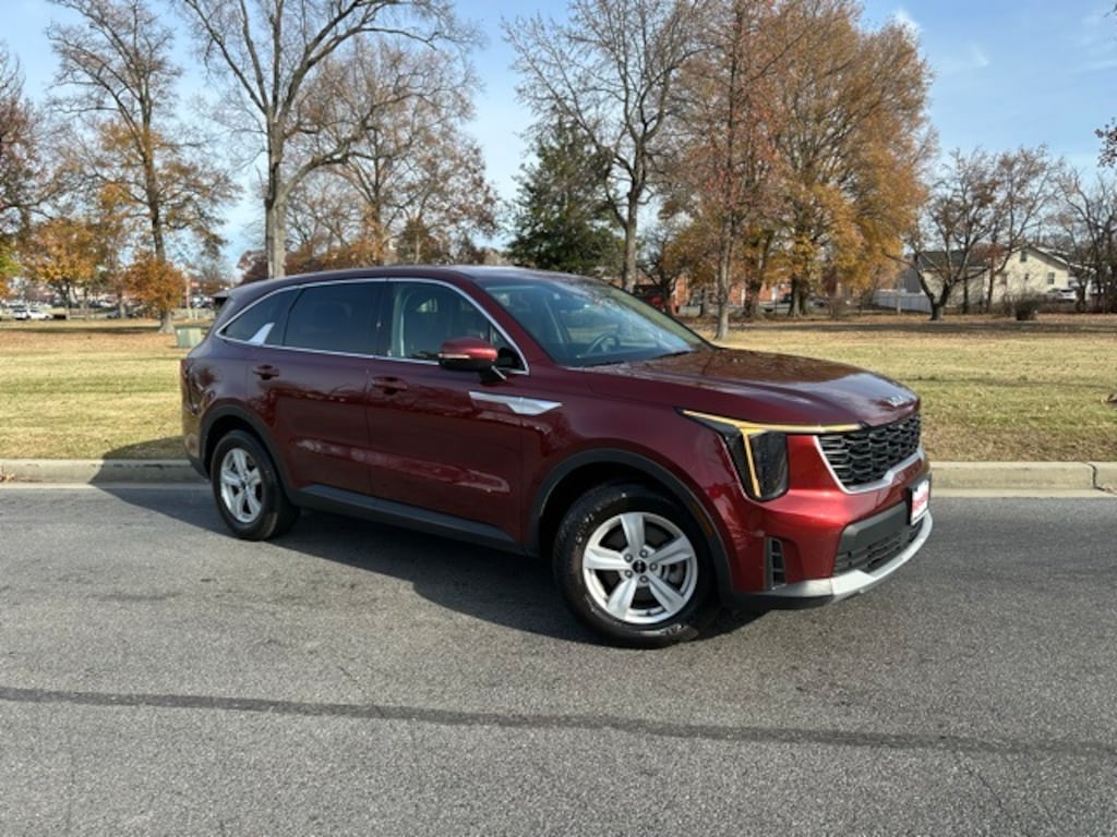 Certified 2024 Kia Sorento LX SUV