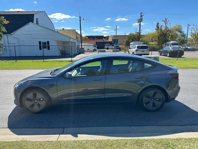 2023 Tesla Model 3 photo 2