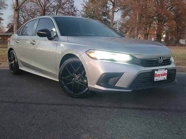 2023 Honda Civic Sport photo 2