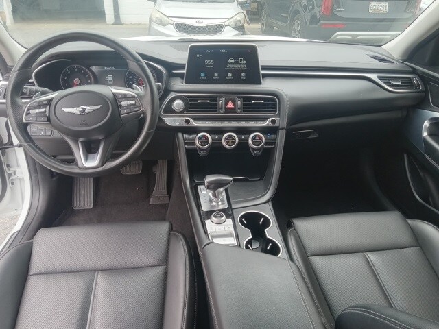 2021 Genesis G70 2.0T photo 3