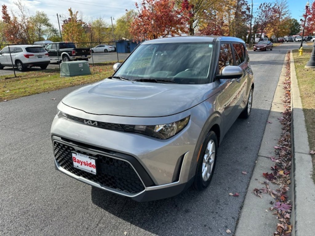 Used 2023 Kia Soul LX Hatchback