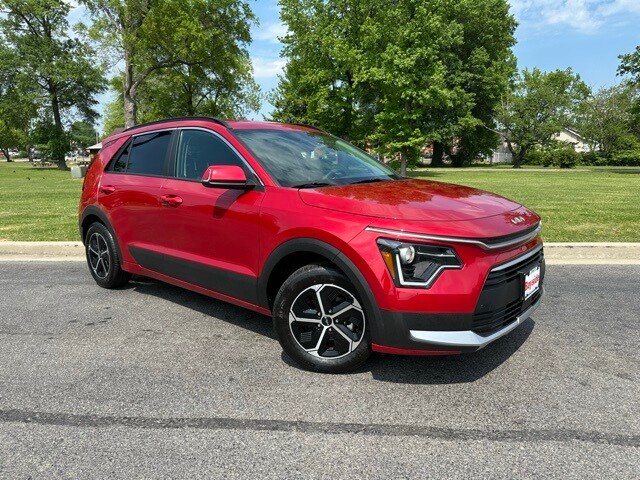 2025 Kia Niro EX photo 2