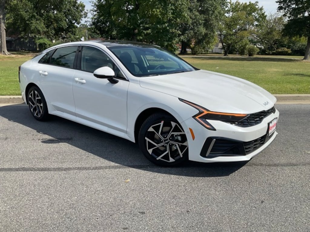 New 2026 Kia K5 EX Sedan