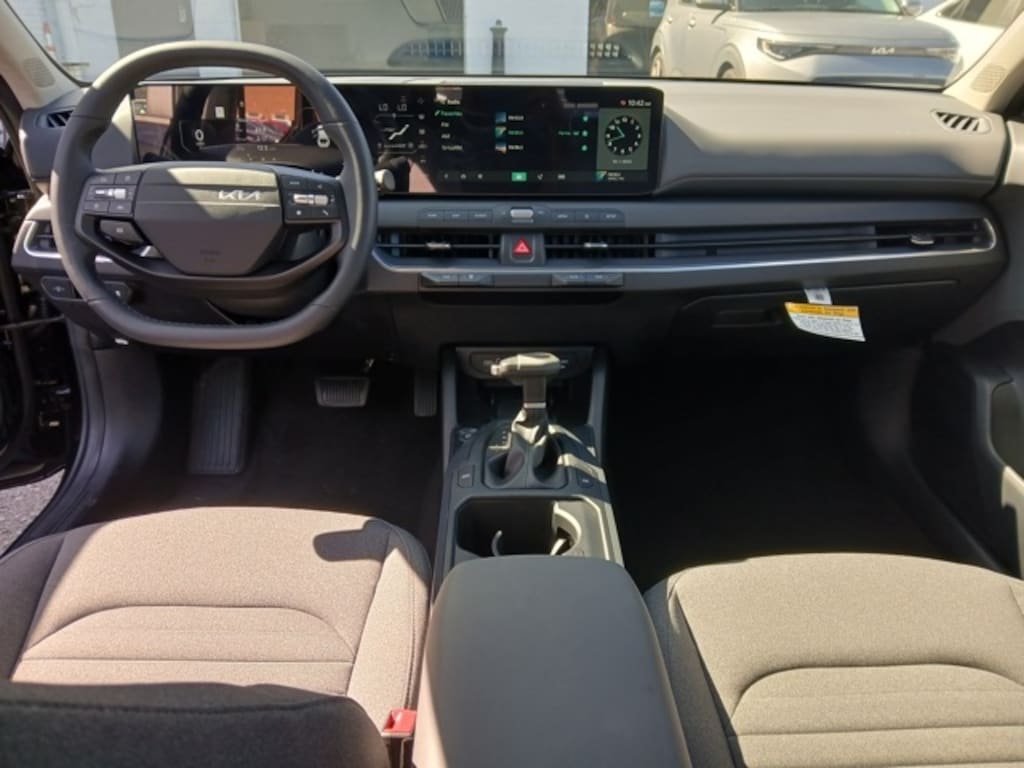 New 2025 Kia K4 EX Sedan