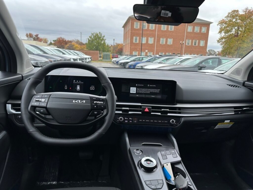 New 2026 Kia Sportage Hybrid S SUV