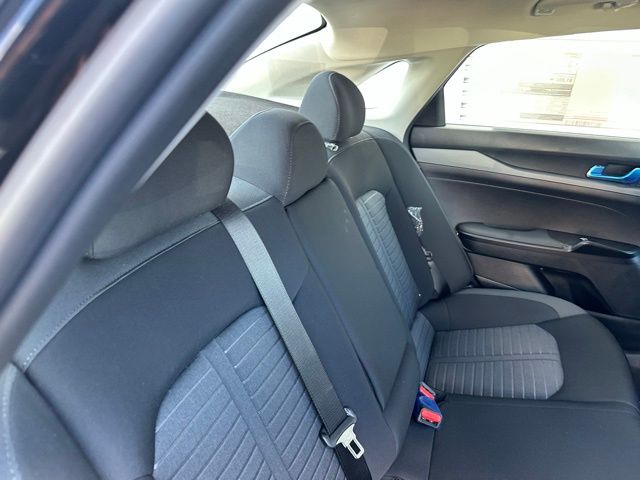 2026 Kia K5 LXS - Photo 39