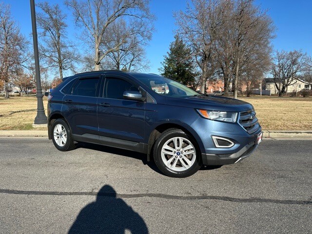 2018 Ford Edge SEL photo 2