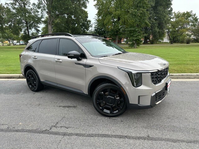 2025 Kia Sorento X-Line SX photo 2