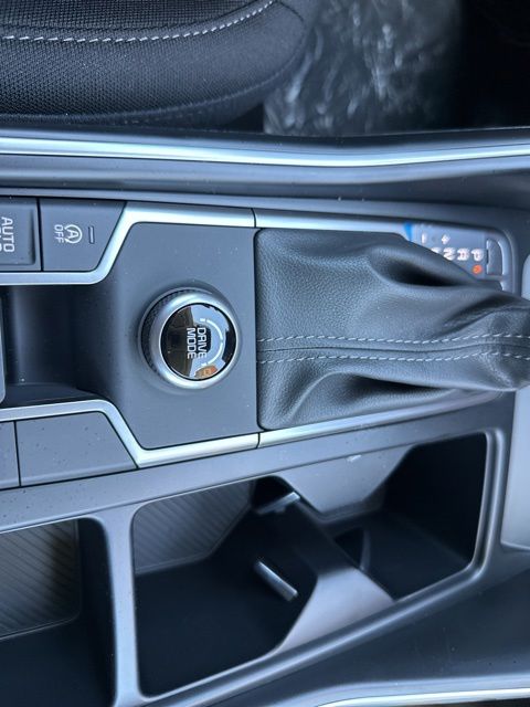 2026 Kia Sorento LX - Photo 10