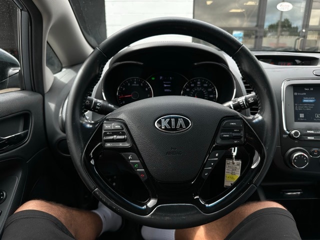 2018 Kia Forte S photo 26