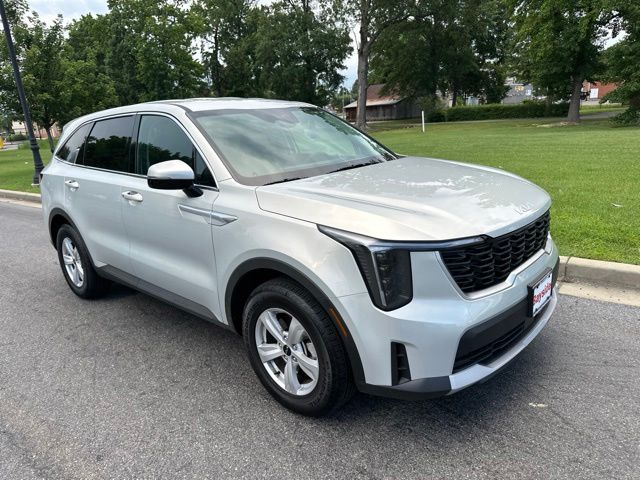 2026 Kia Sorento LX - Photo 24