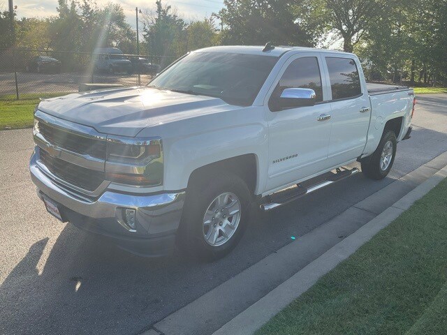 2016 Chevrolet Silverado 1500 LT photo 4
