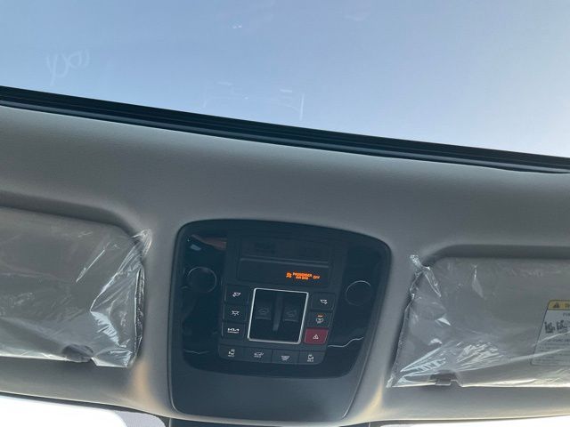 2026 Kia Carnival SX - Photo 35