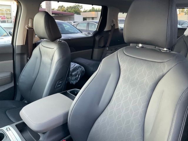 2026 Kia Carnival SX - Photo 41