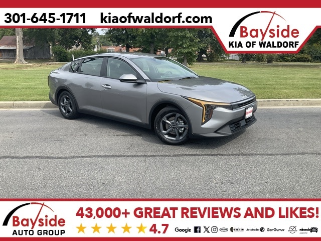 2025 Kia K4 LXS's photo