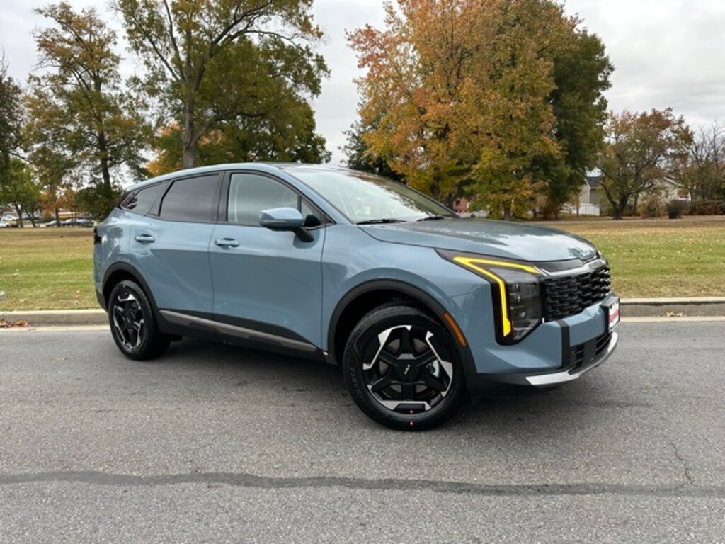 New 2026 Kia Sportage Hybrid S SUV