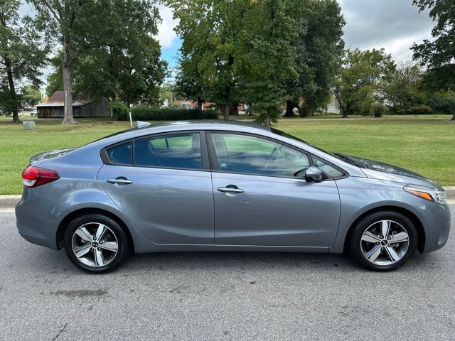2018 Kia Forte S photo 23