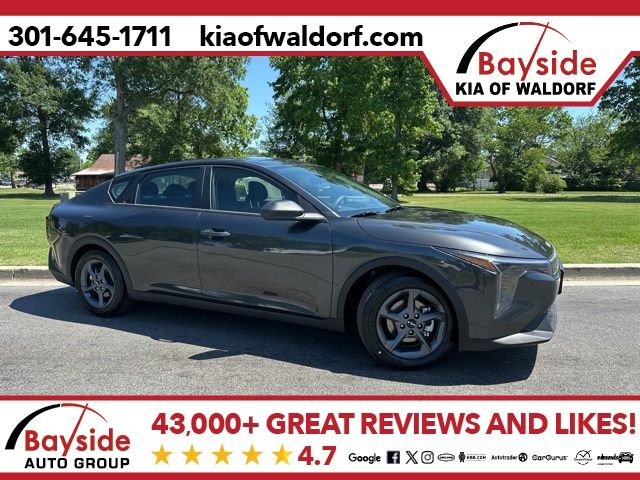 2026 Kia K4 LXS AT's photo