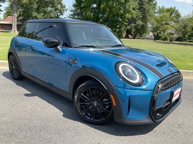 Used 2023 MINI Hardtop 2 Door S with VIN WMW53DH07P2T69880 for sale in Waldorf, MD